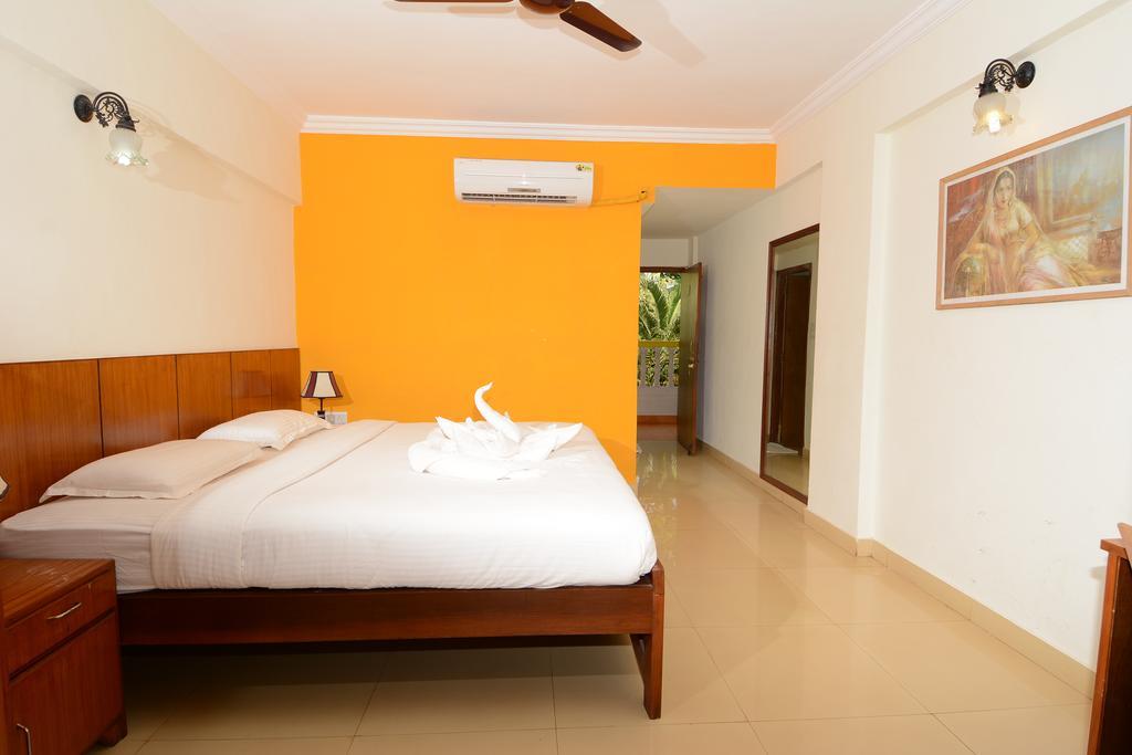 Silver Sands Sunshine - Angaara Candolim Zimmer foto