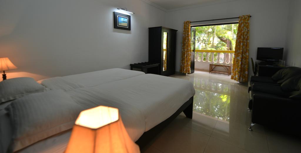 Silver Sands Sunshine - Angaara Candolim Exterior foto